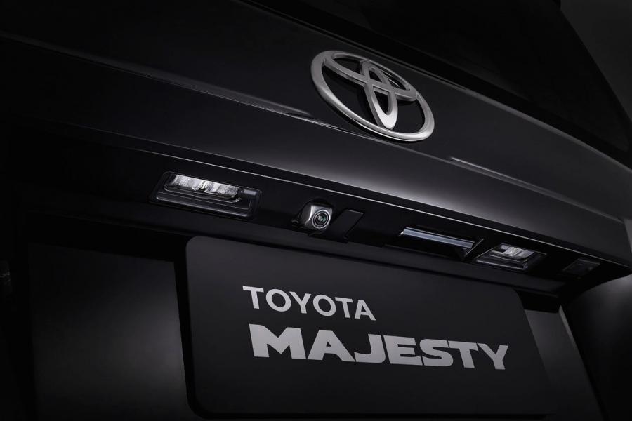 Детали экстерьера Toyota Majesty Grande 2019 года  (TH) (фото 16 из 28)